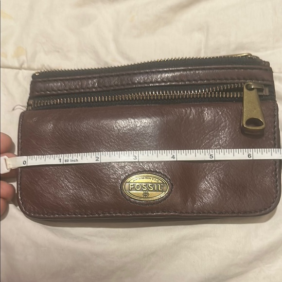 Fossil Brown Leather Zip Wallet - Picture 6 of 7